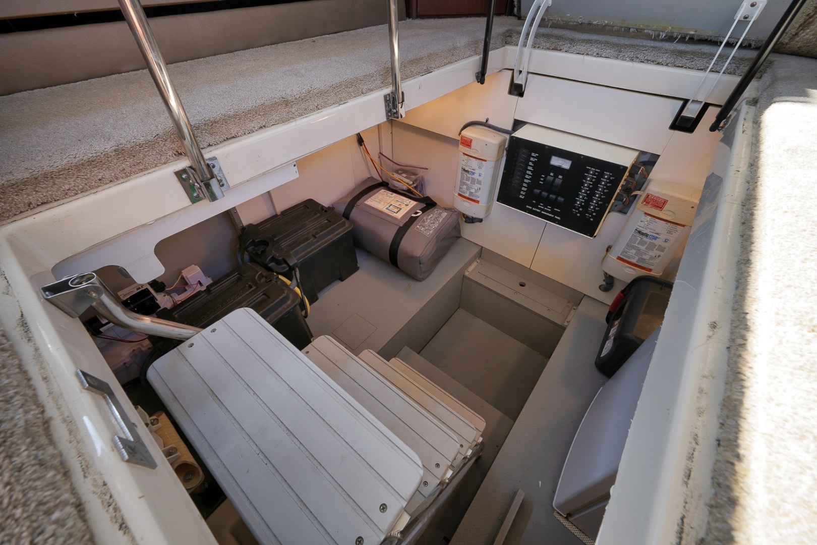 2012 Meridian 441 Sedan
