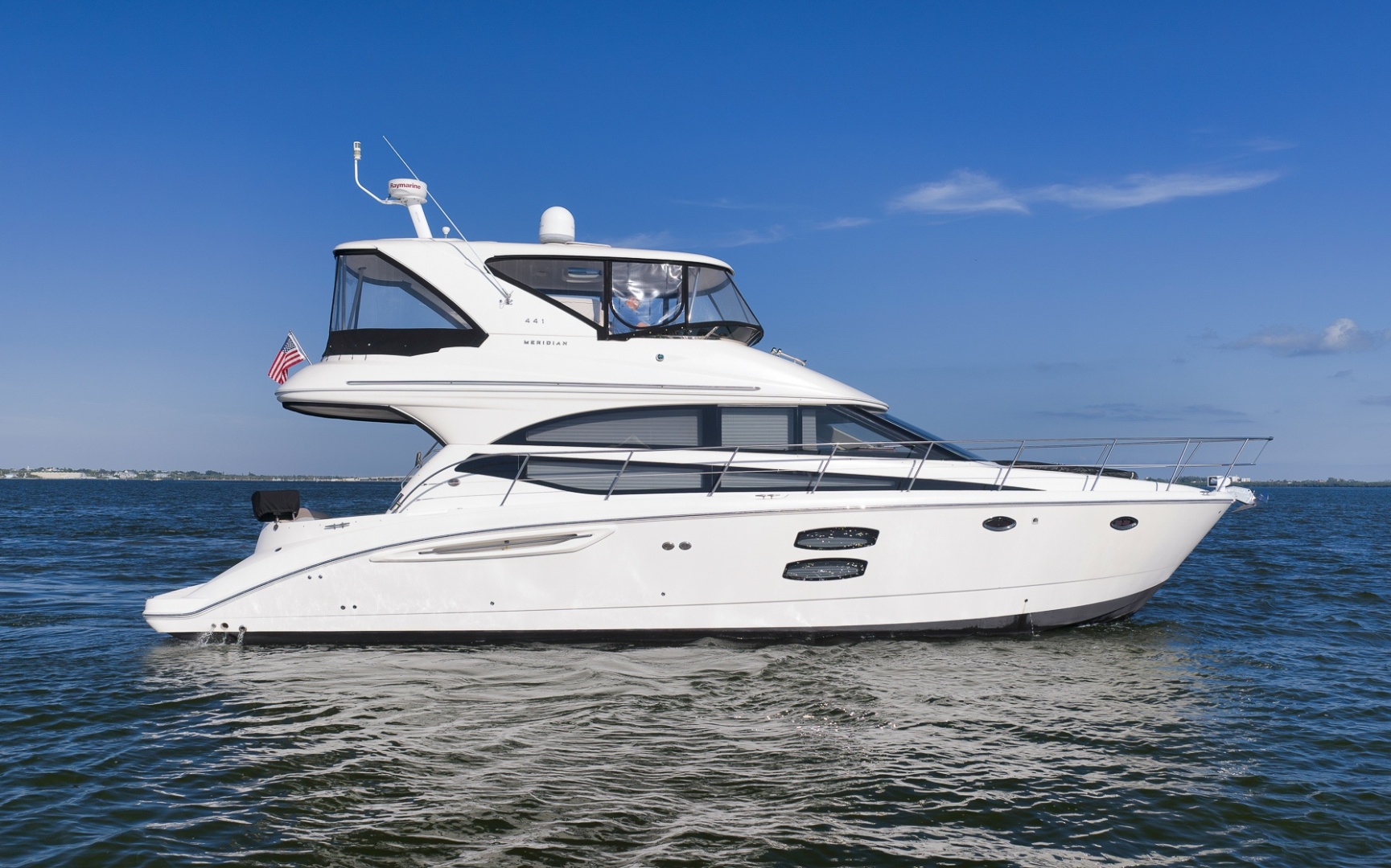 Meridian 441 Sedan - Photo 12