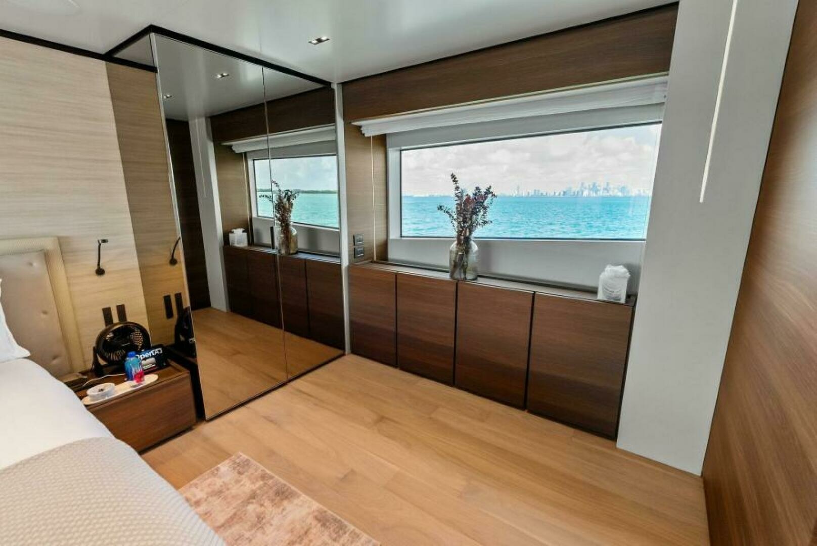 Custom Line 33 Navetta Yacht For Sale