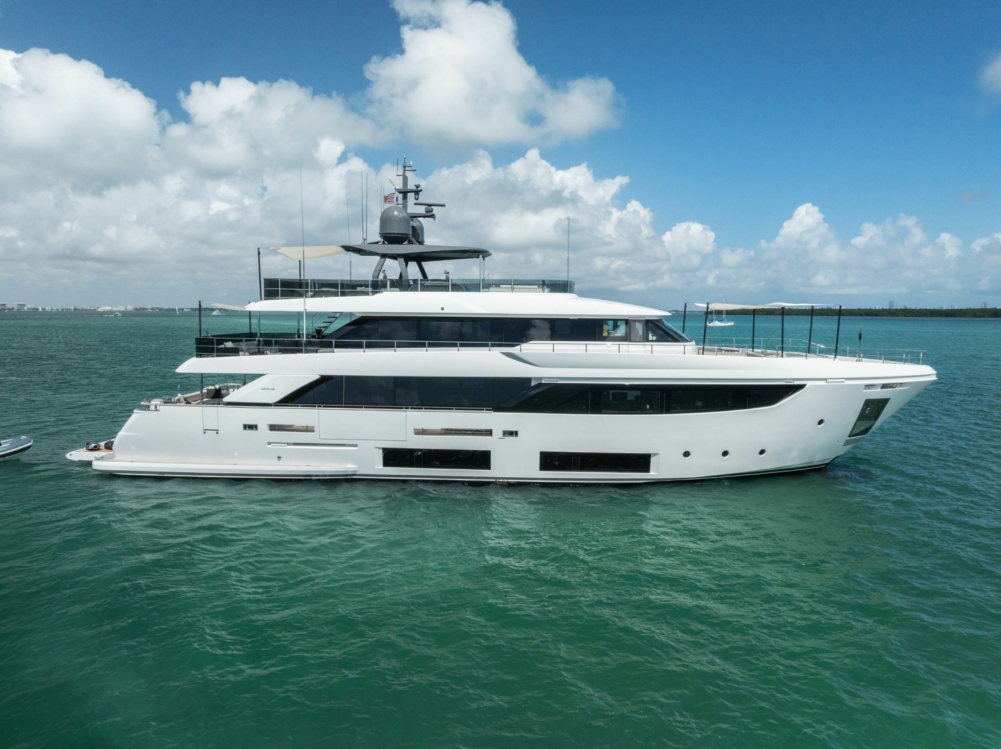 Custom Line 33 Navetta Yacht For Sale