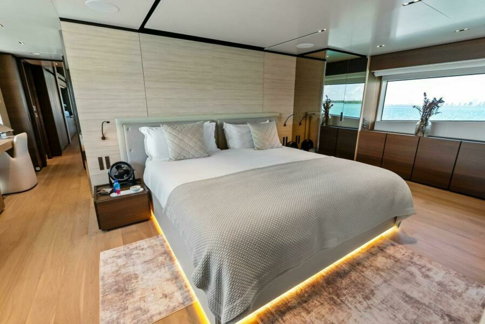 Custom Line 33 Navetta Yacht For Sale