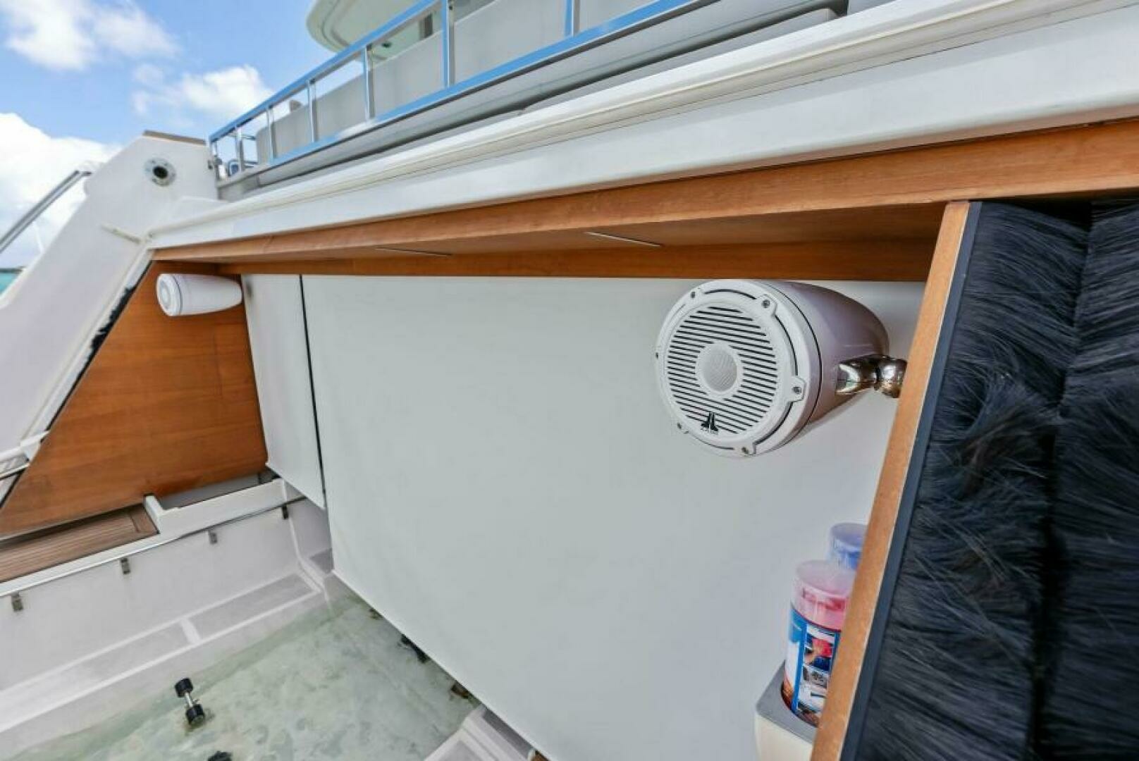 Custom Line 33 Navetta Yacht For Sale