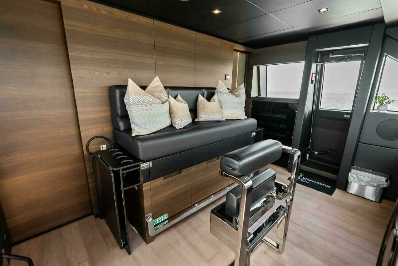 Custom Line 33 Navetta Yacht For Sale