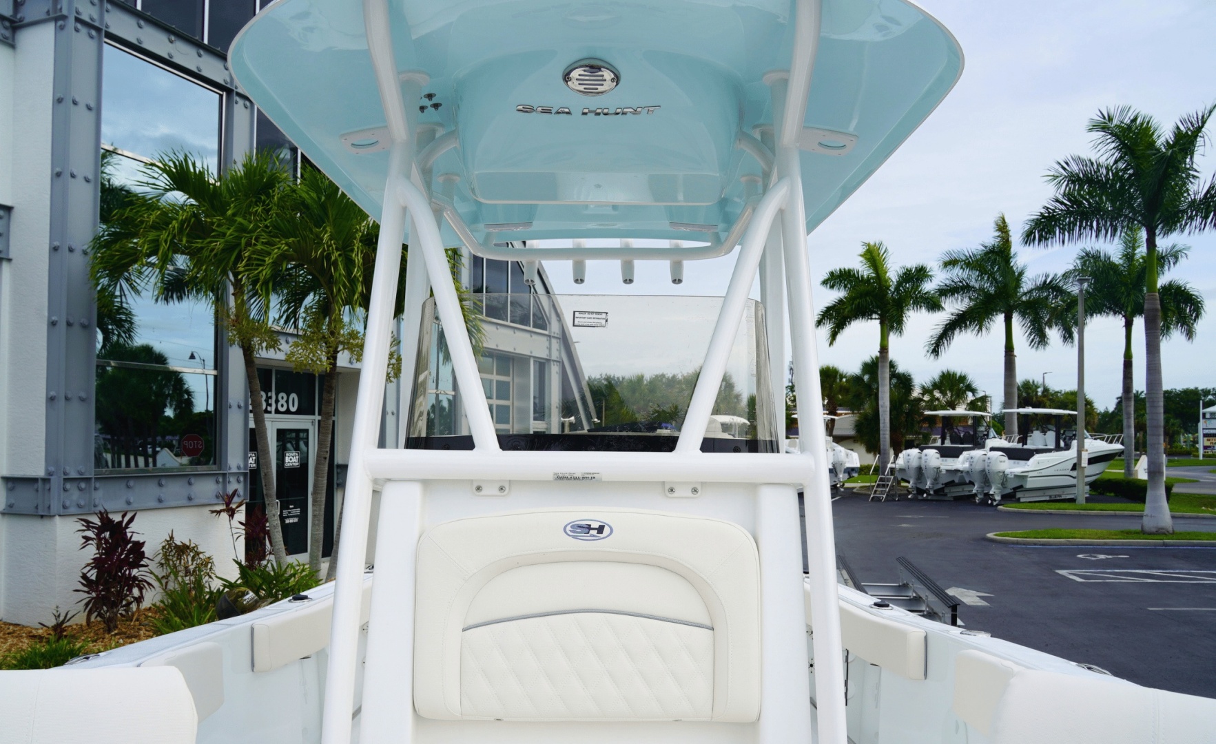 2027 Sea Hunt Ultra 229