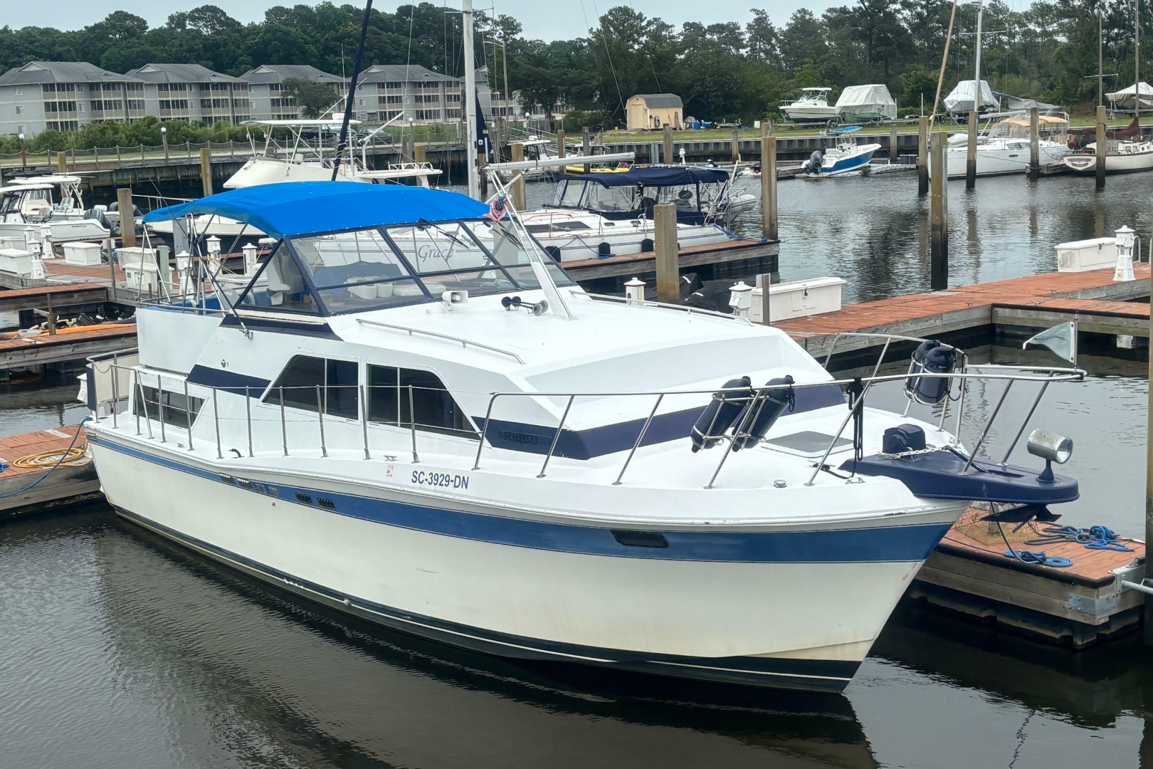 1984 Chris-Craft 381 Catalina