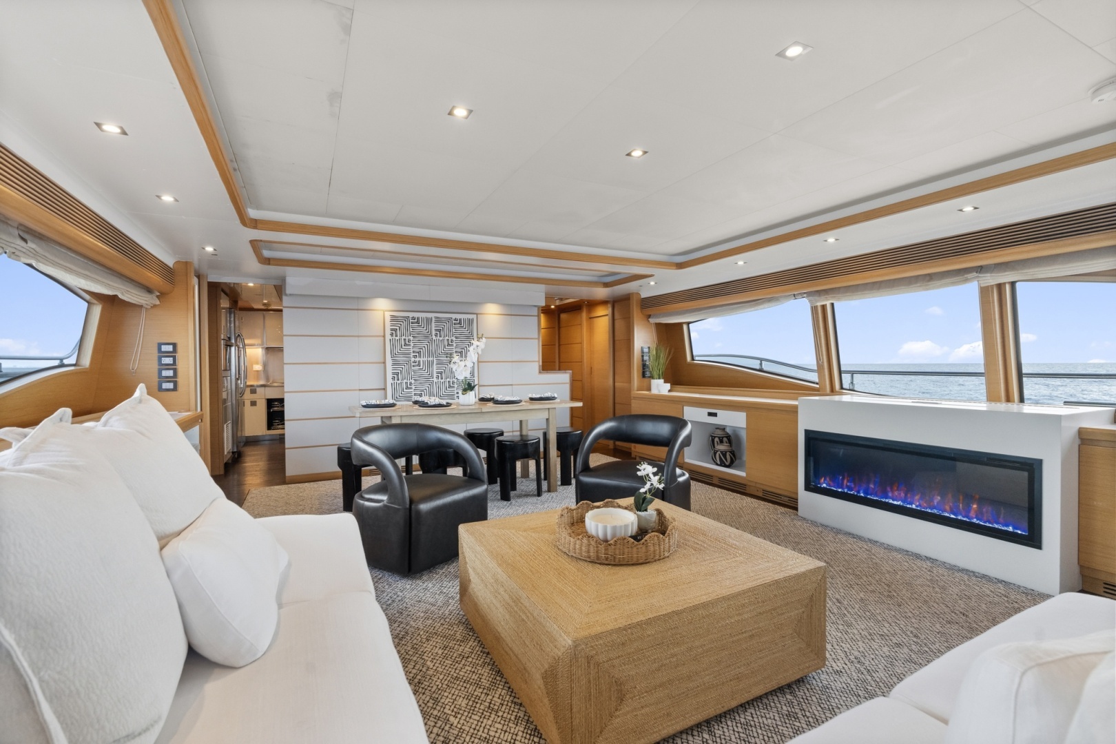 Ferretti Yachts Custom Line Yacht For Sale