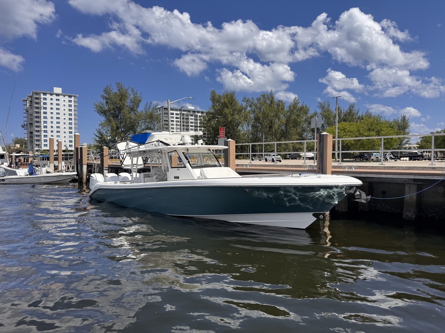 Everglades 435 CC - Photo 2