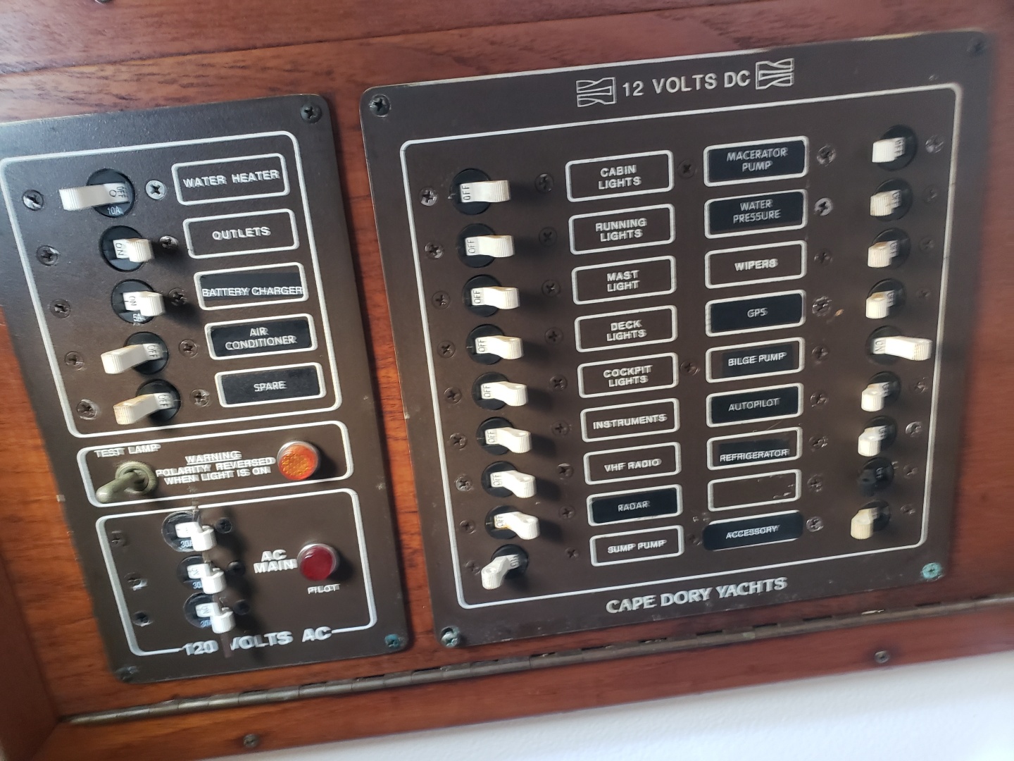 1989 Cape Dory MS300