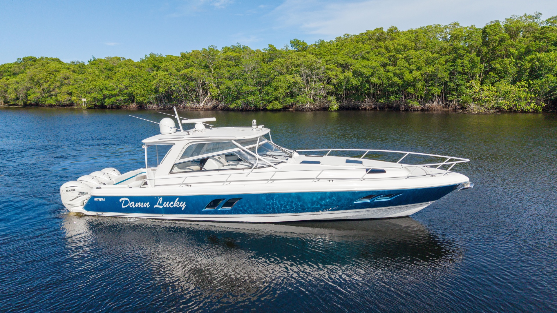 2019 Intrepid 475 Sport Yacht
