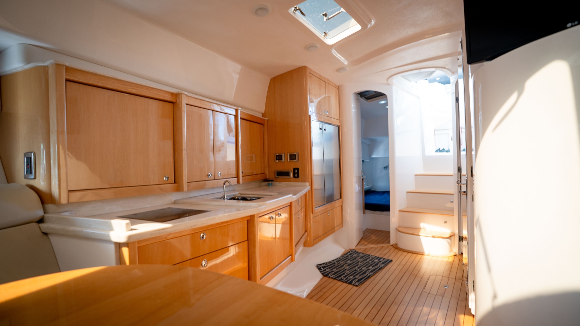 2019 Intrepid 475 Sport Yacht
