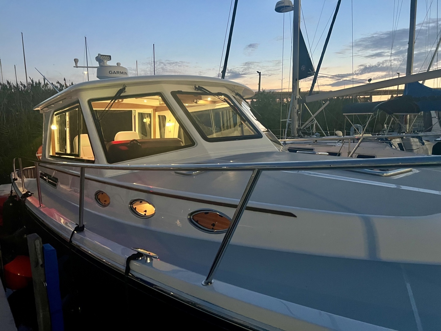 Back Cove 372 Yacht For Sale