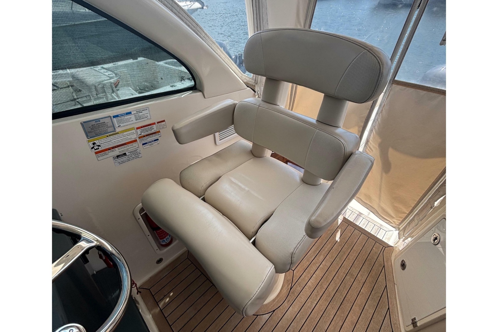 OG ERIN INION 34ft Pursuit Yacht For Sale OG ERIN INION 34ft Pursuit Yacht For Sale
