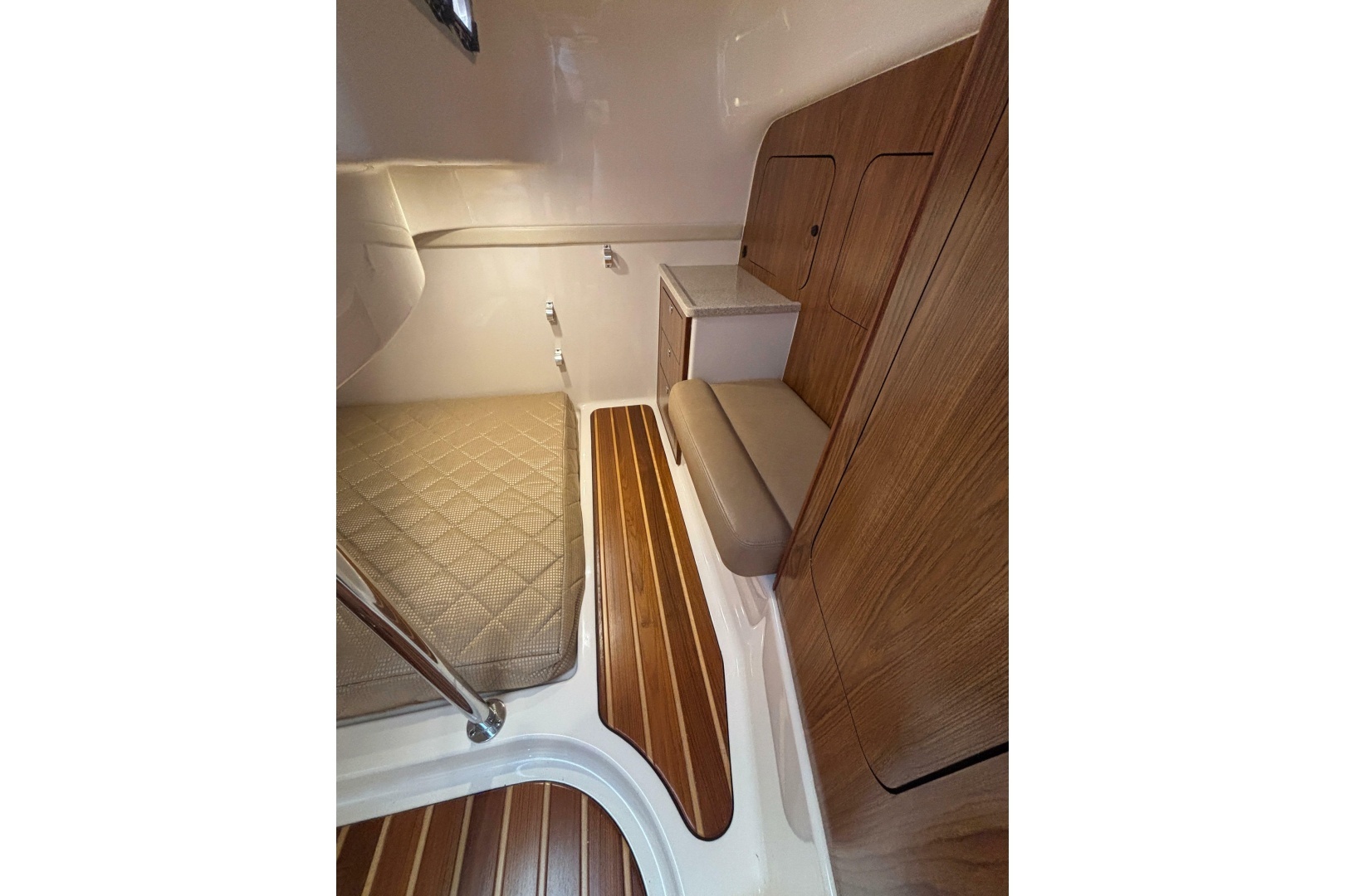 Pursuit OS 345 Offshore Yacht For Sale