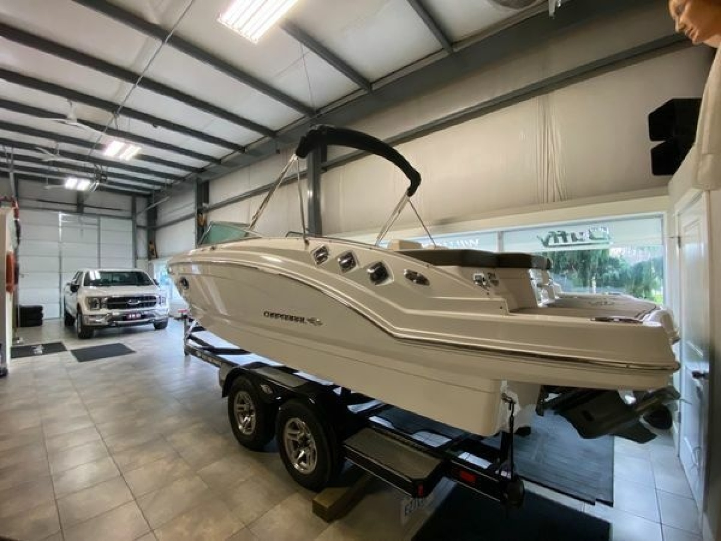 2020 Chaparral 24 SSI