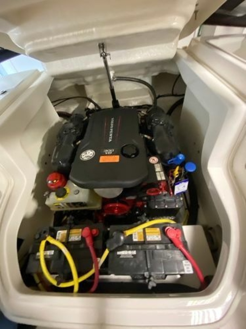 2020 Chaparral 24 SSI