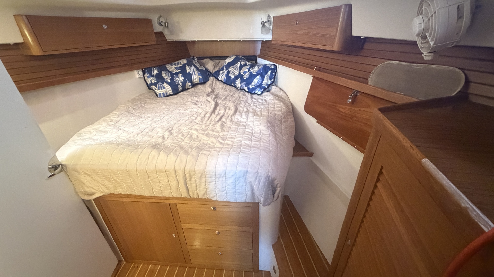 Ensenel 38ft Catalina Yacht For Sale