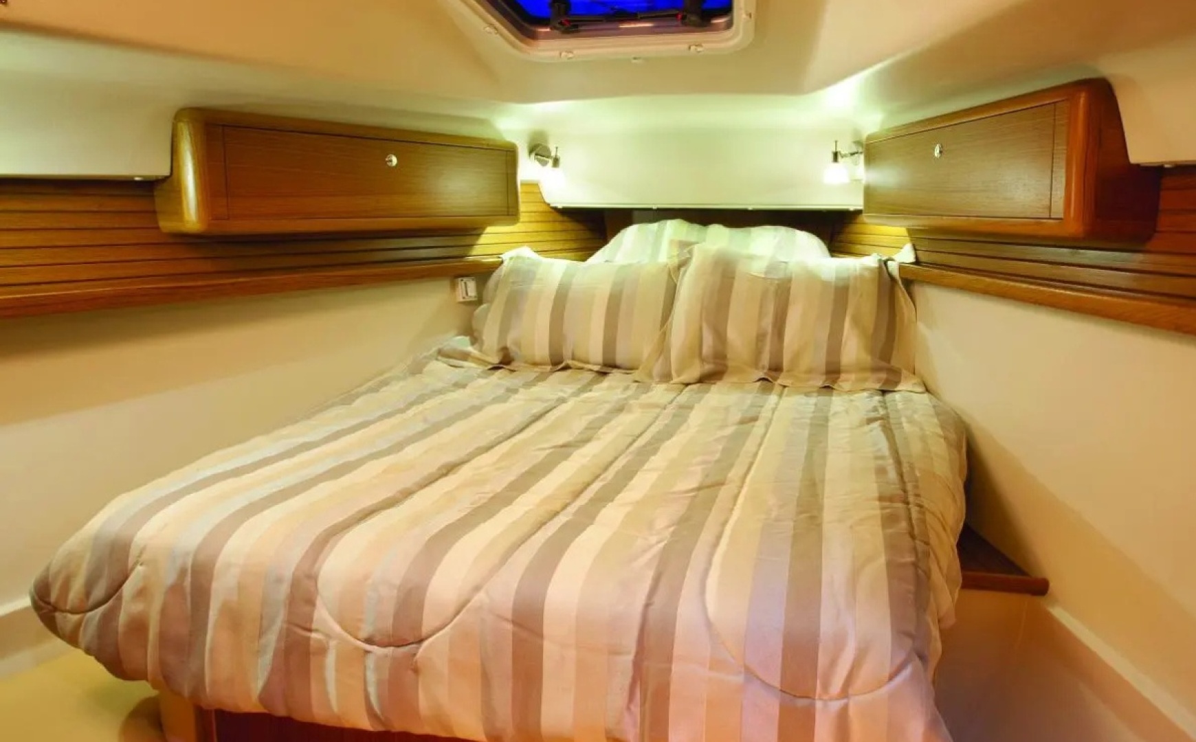 Ensenel 38ft Catalina Yacht For Sale