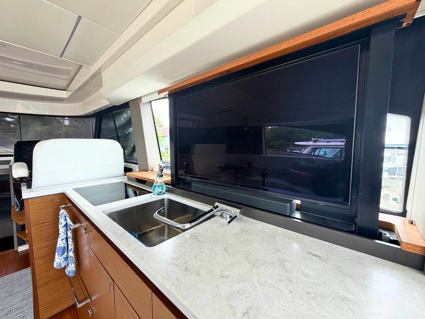 Tiara Yachts 48 LE Yacht For Sale