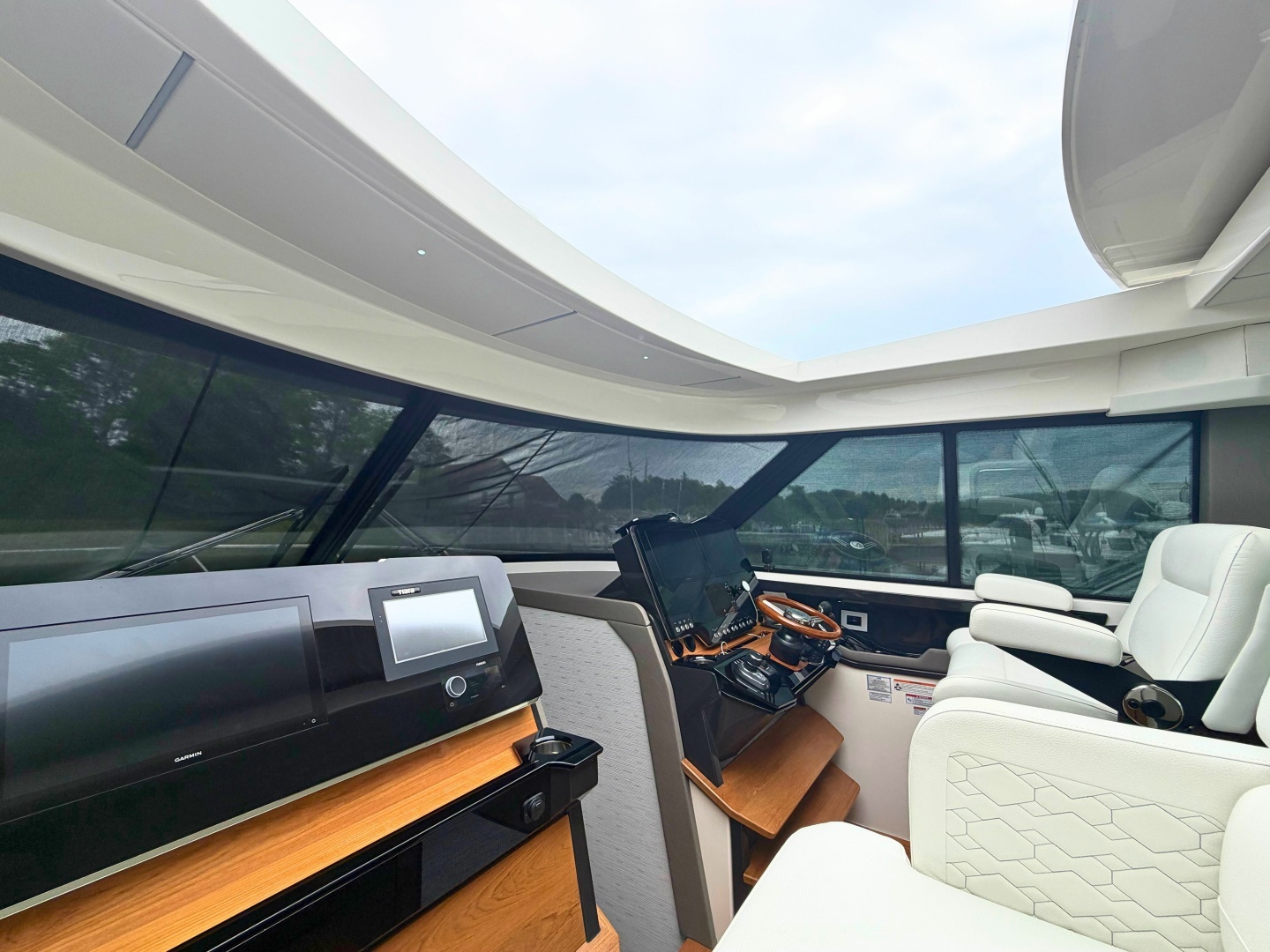 Tiara Yachts 48 LE Yacht For Sale