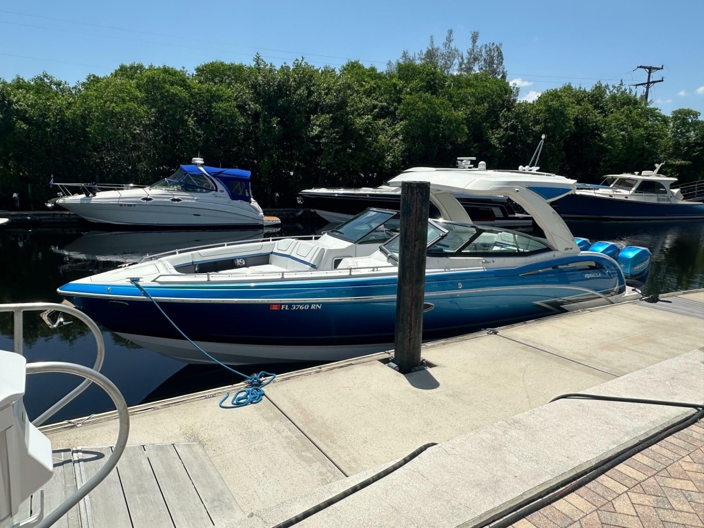 Formula 350 BR Yacht For Sale