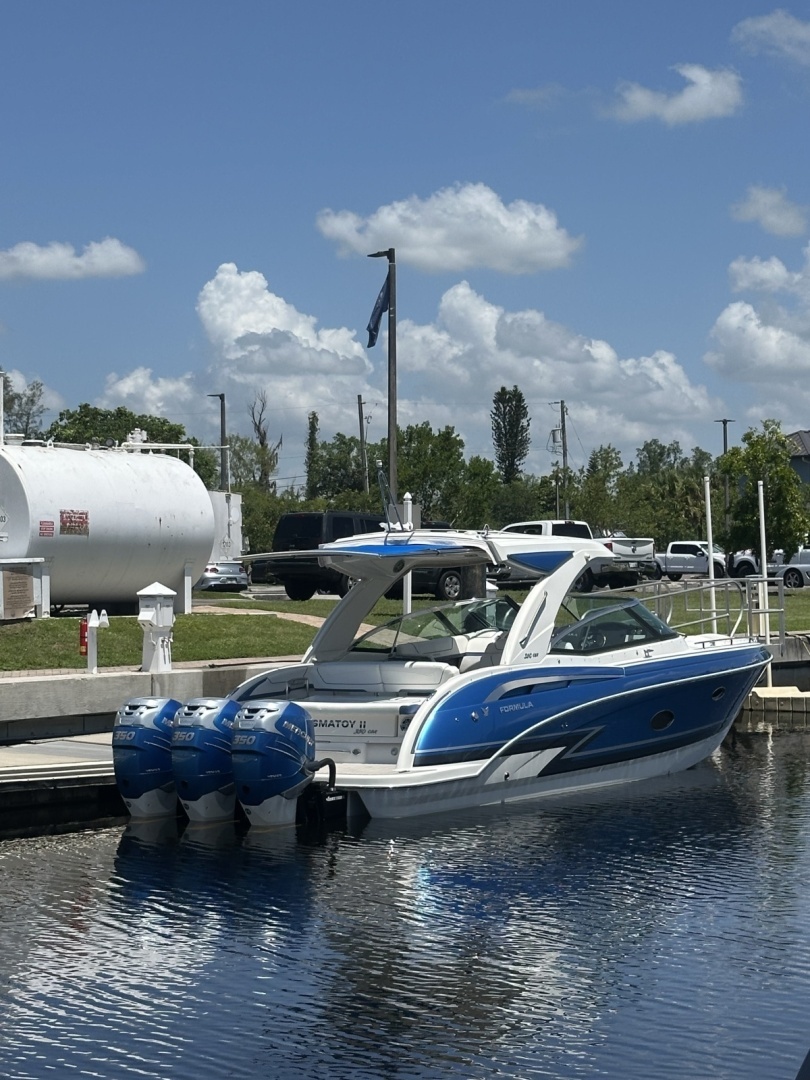 Formula 350 BR Yacht For Sale