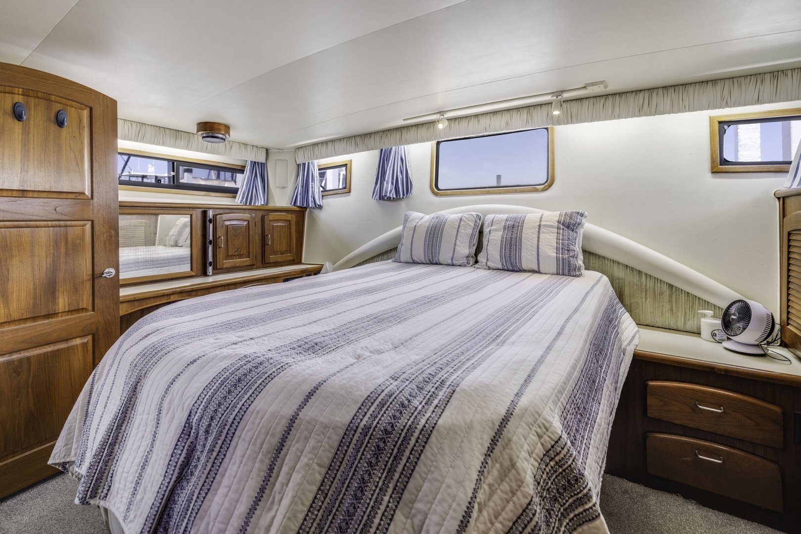 1989 Californian 45 Motor Yacht