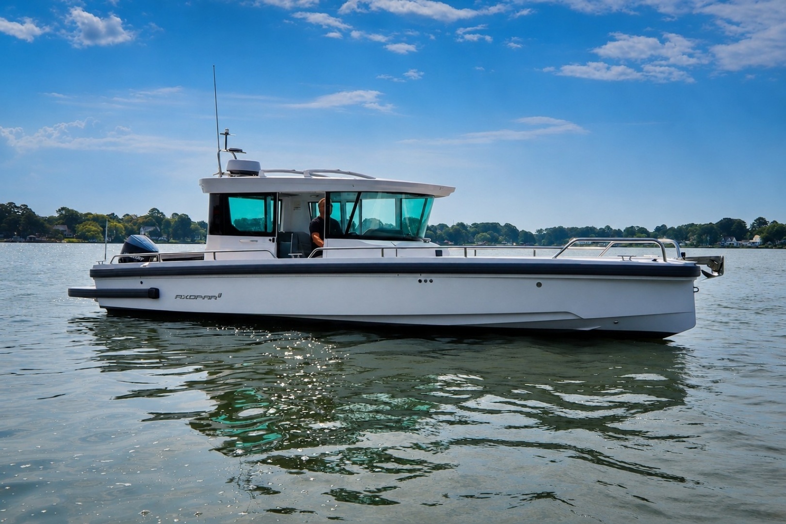 2021 Axopar 28 Cabin