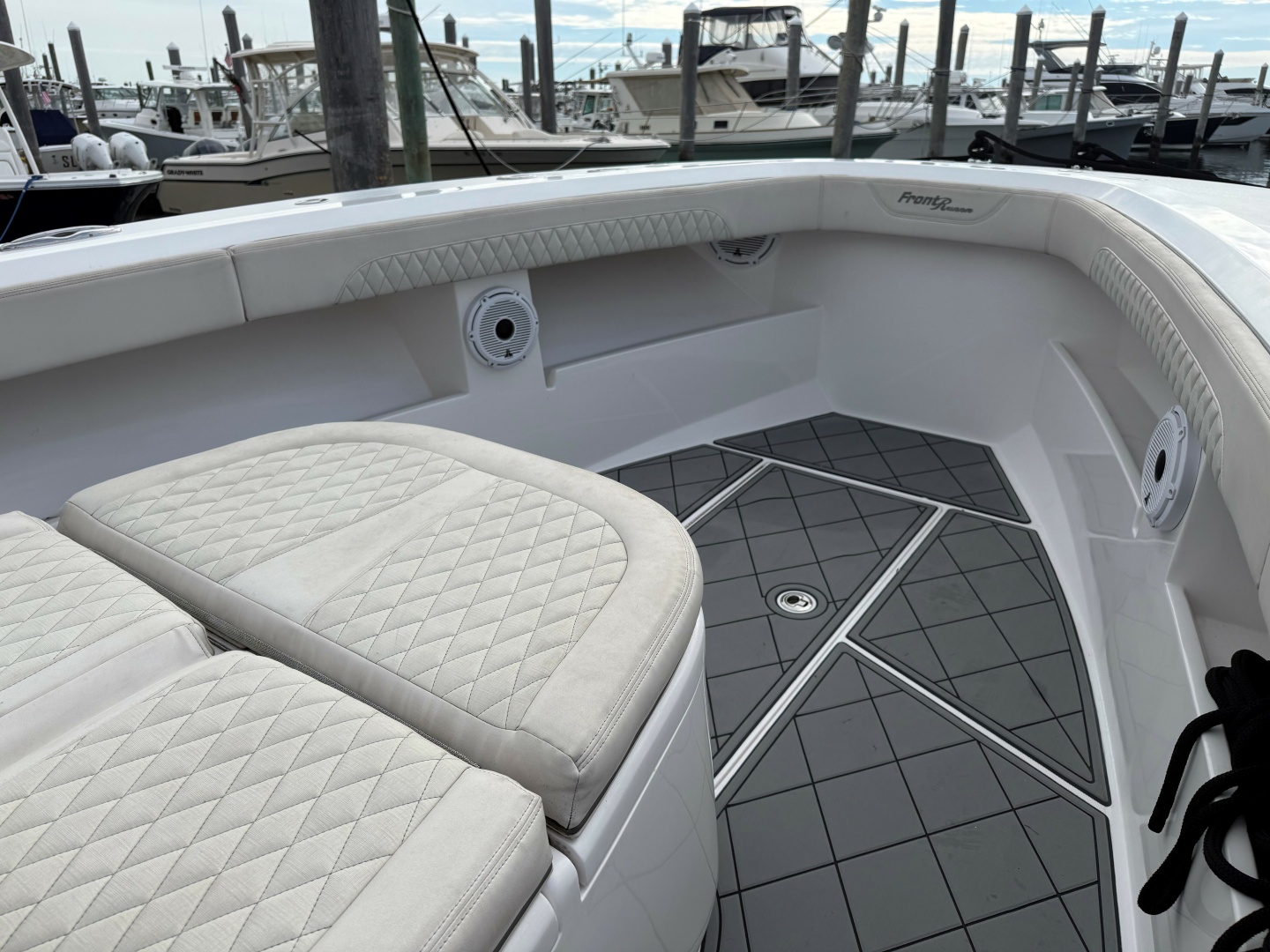 LONESOME COWBOY 39ft Front Runner Yacht For Sale