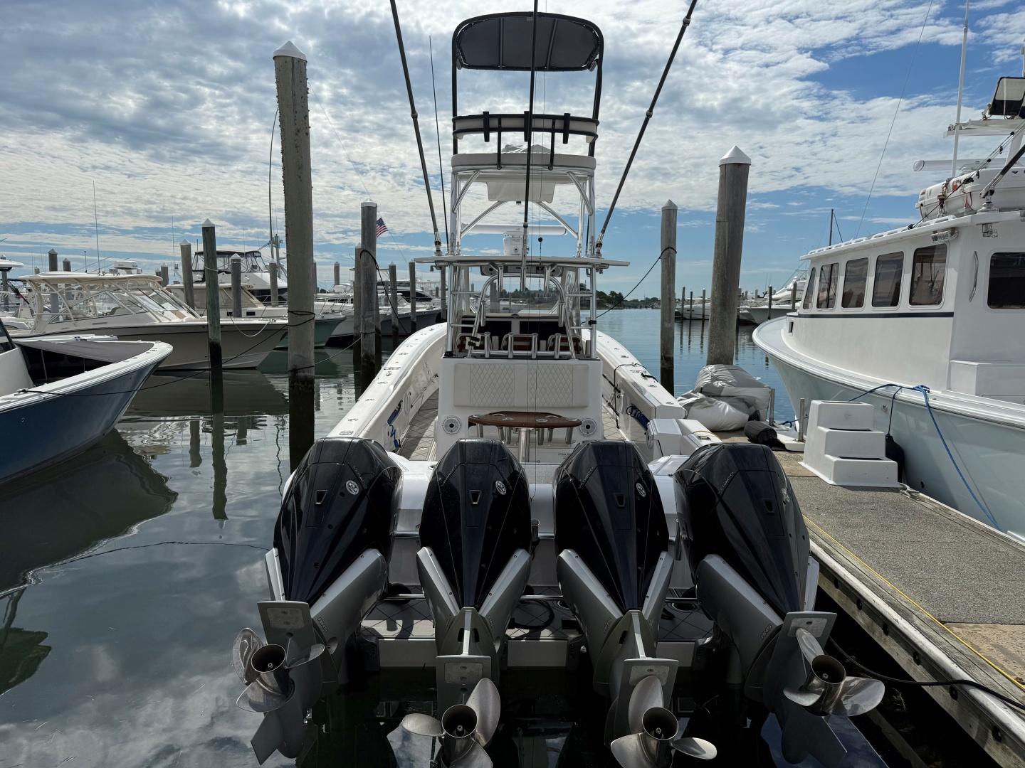 LONESOME COWBOY 39ft Front Runner Yacht For Sale