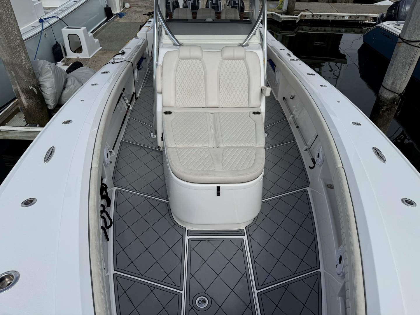 LONESOME COWBOY 39ft Front Runner Yacht For Sale