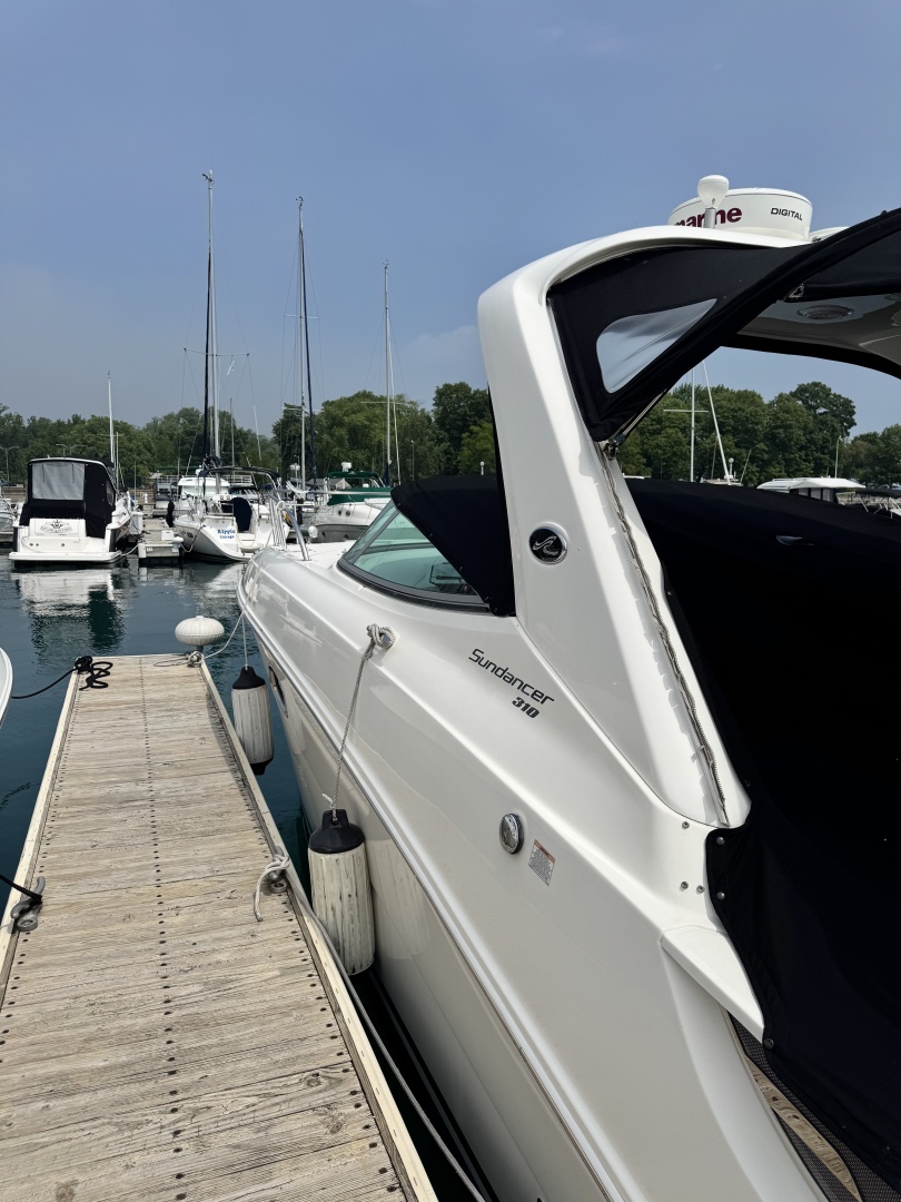 Sea Ray 310 Sundancer — Just Right - Photo 2