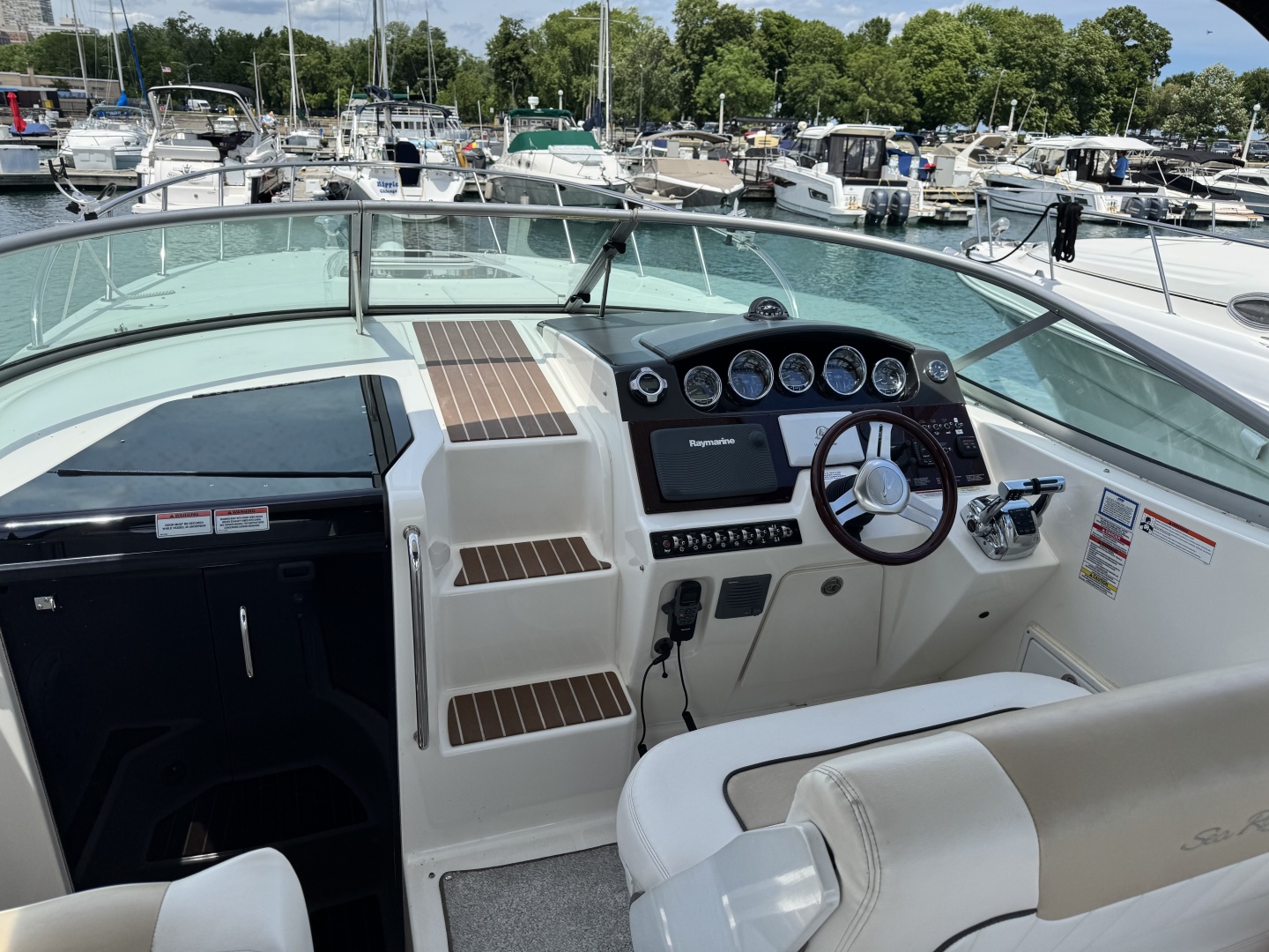 2010 Sea Ray 310 Sundancer