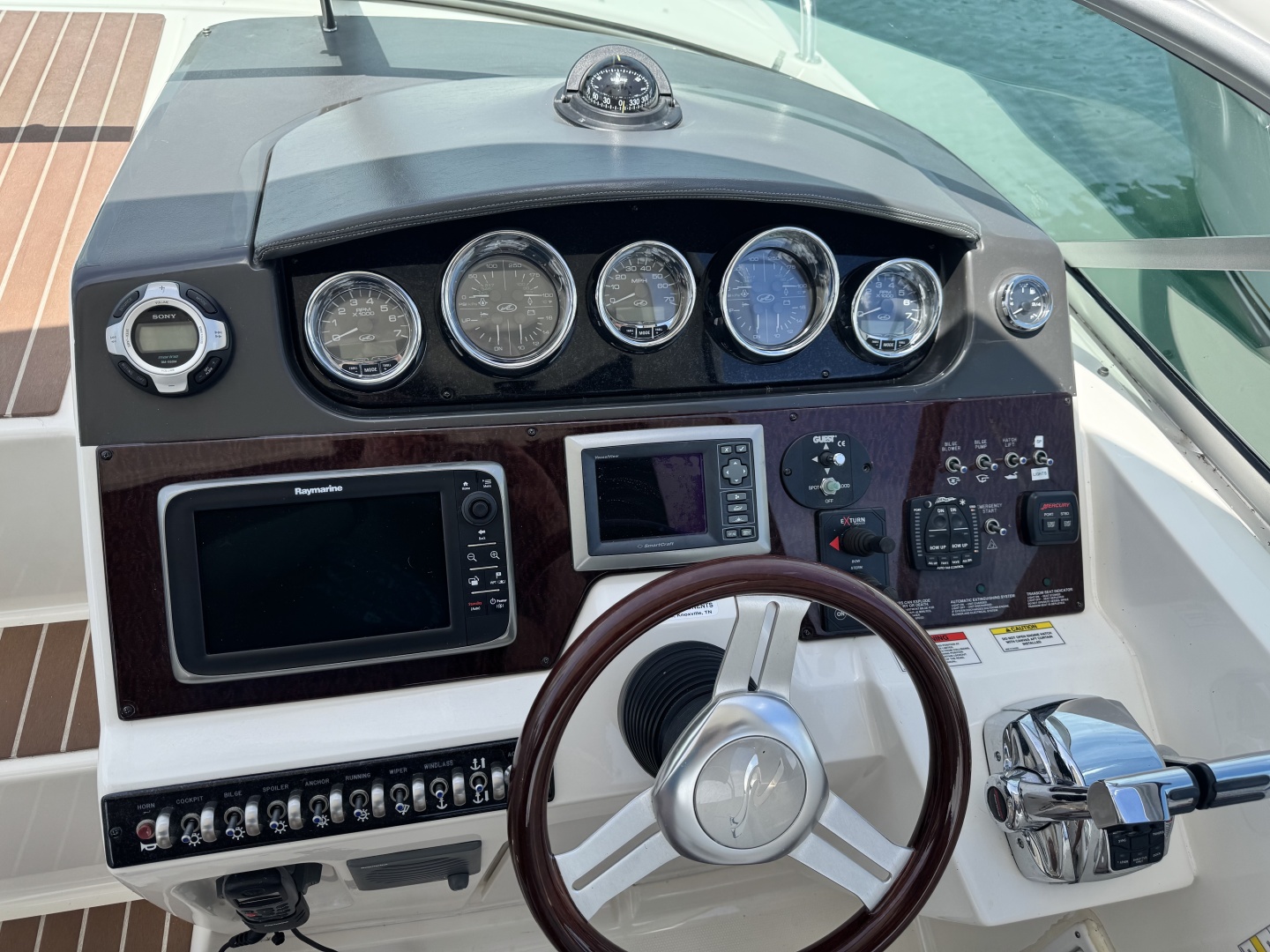 Sea Ray 310 Sundancer — Just Right - Photo 14