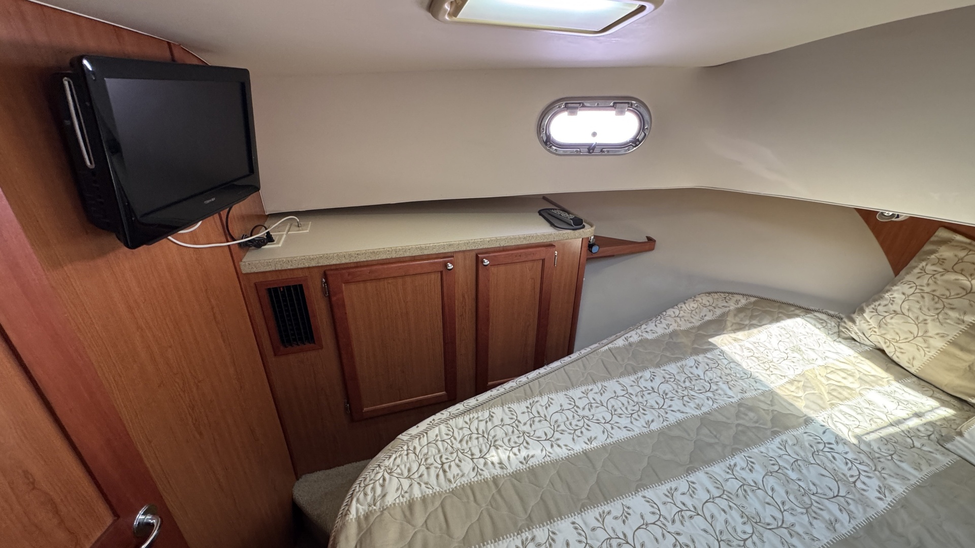 Safe Haven 40ft Mainship Yacht For Sale