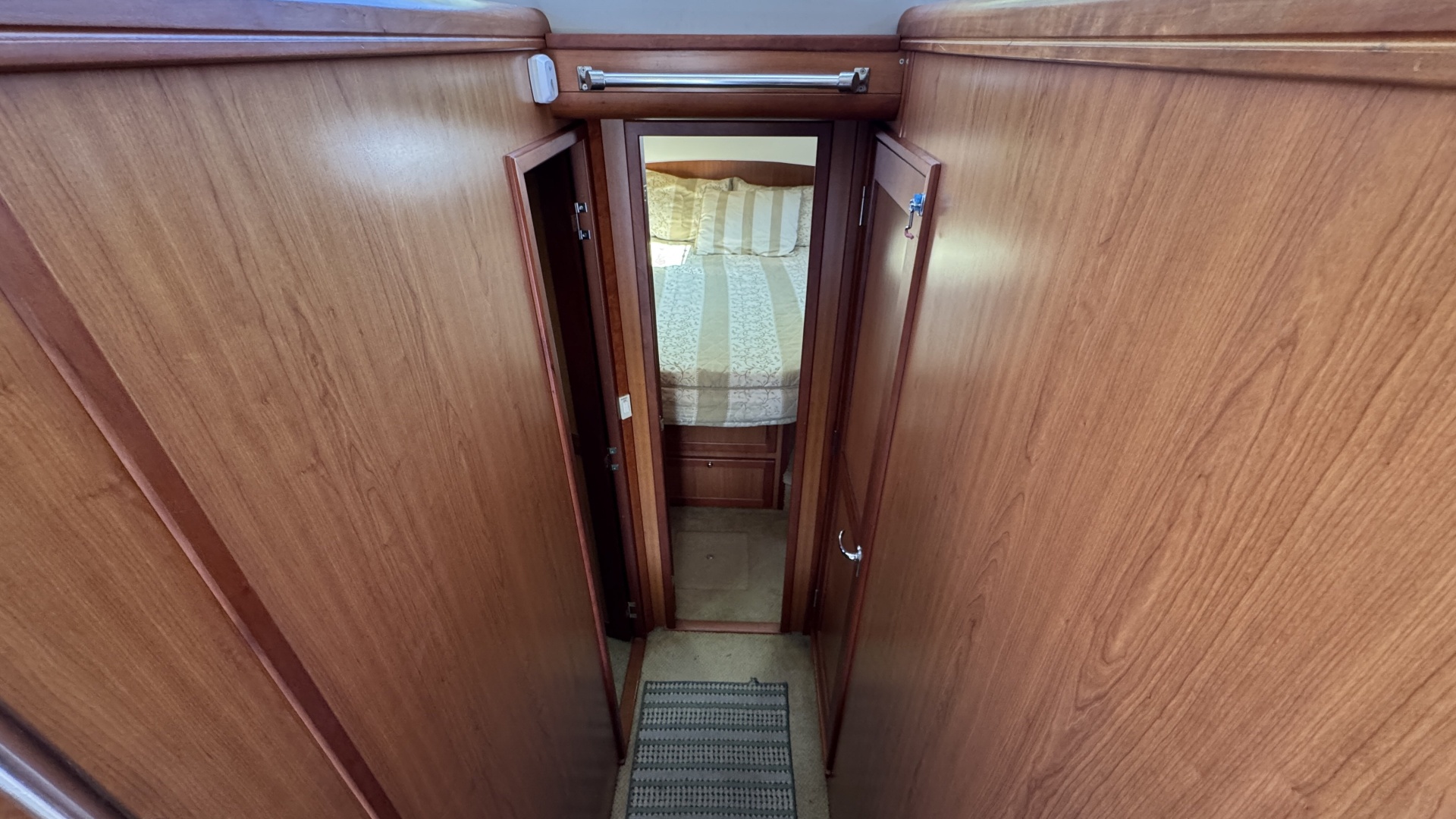 Safe Haven 40ft Mainship Yacht For Sale