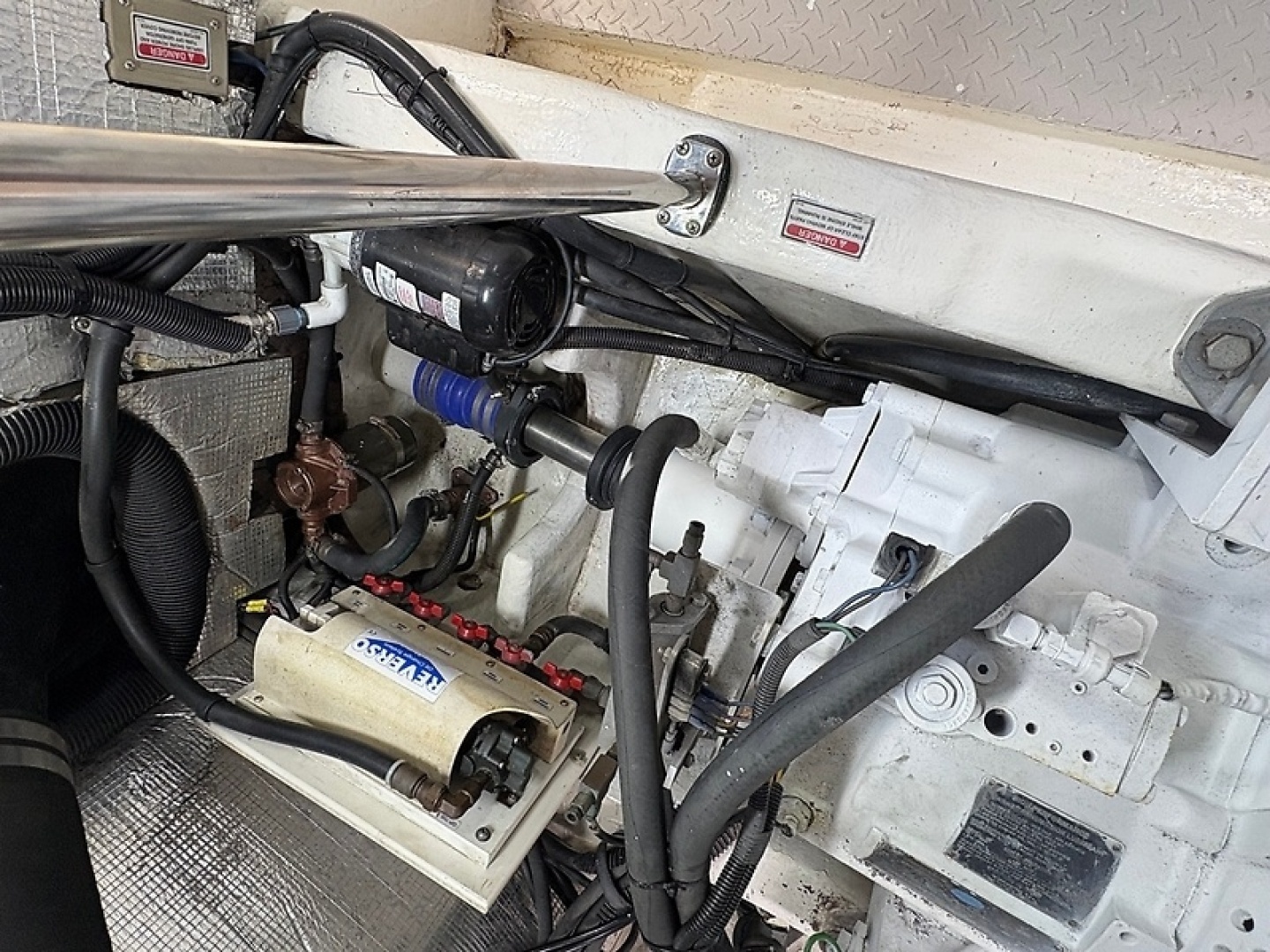 Sea Ray 560 Sedan Bridge Yacht For Sale