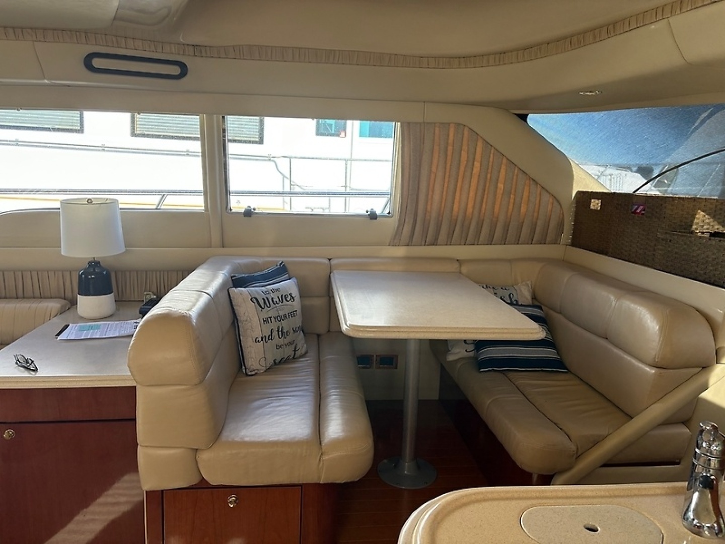 Sea Ray 560 Sedan Bridge Yacht For Sale
