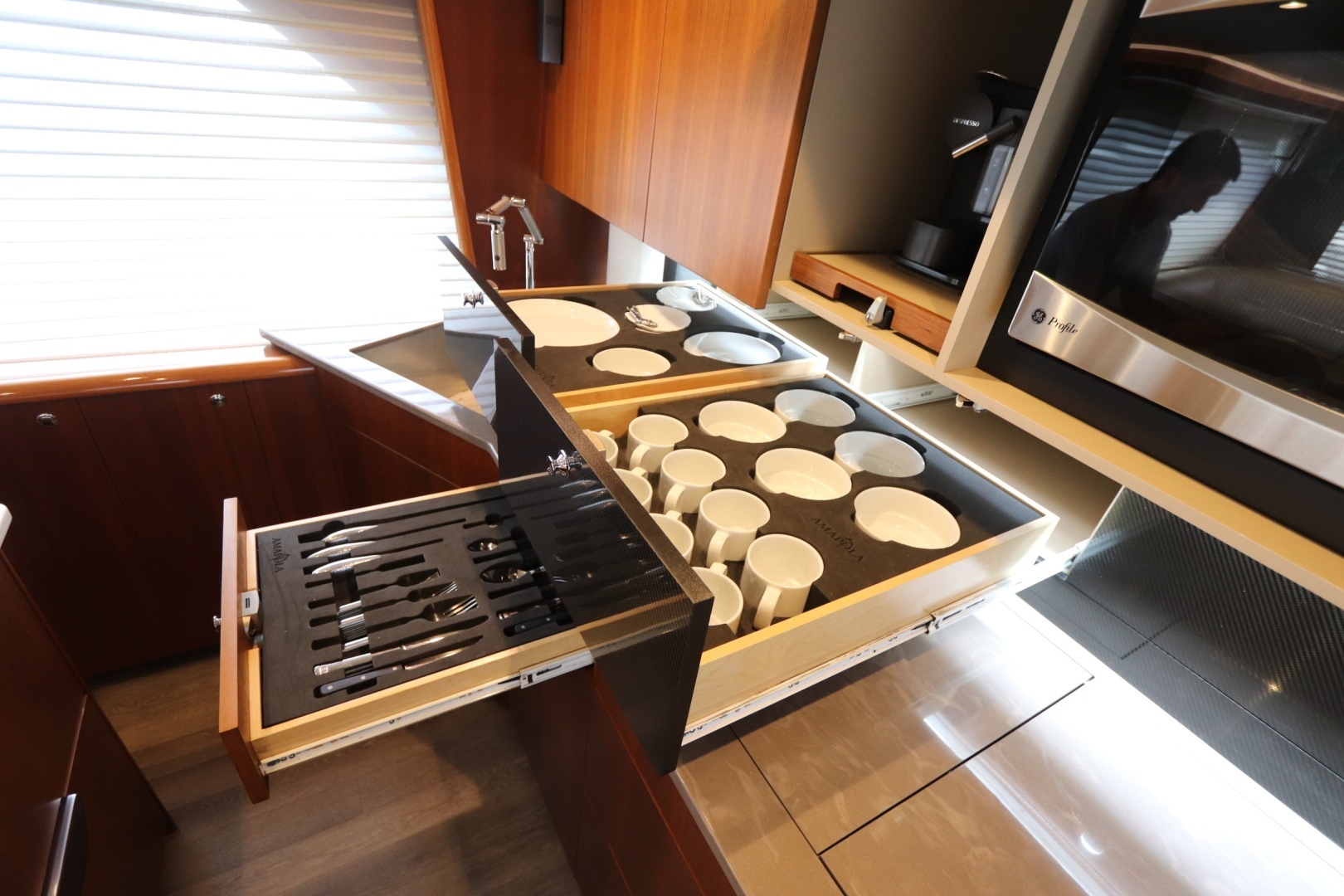 Mirage  Yacht For Sale