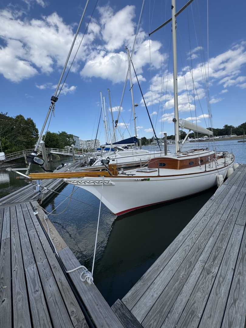 45' | 1979 | Nielsen 44 Cutter Rigged