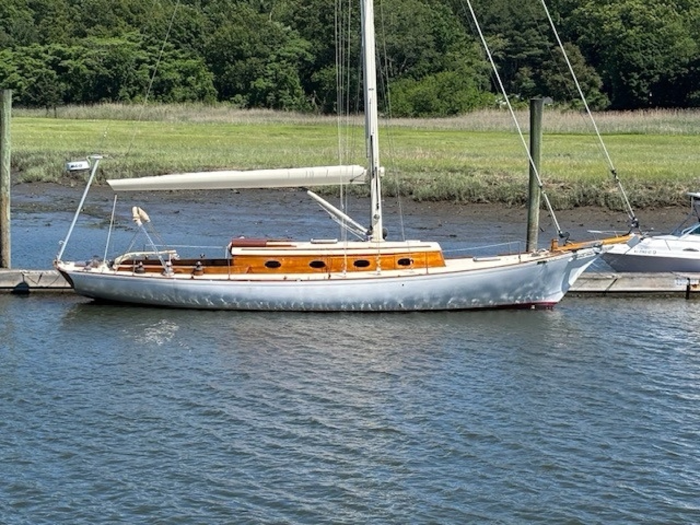 45' | 1979 | Nielsen 44 Cutter Rigged