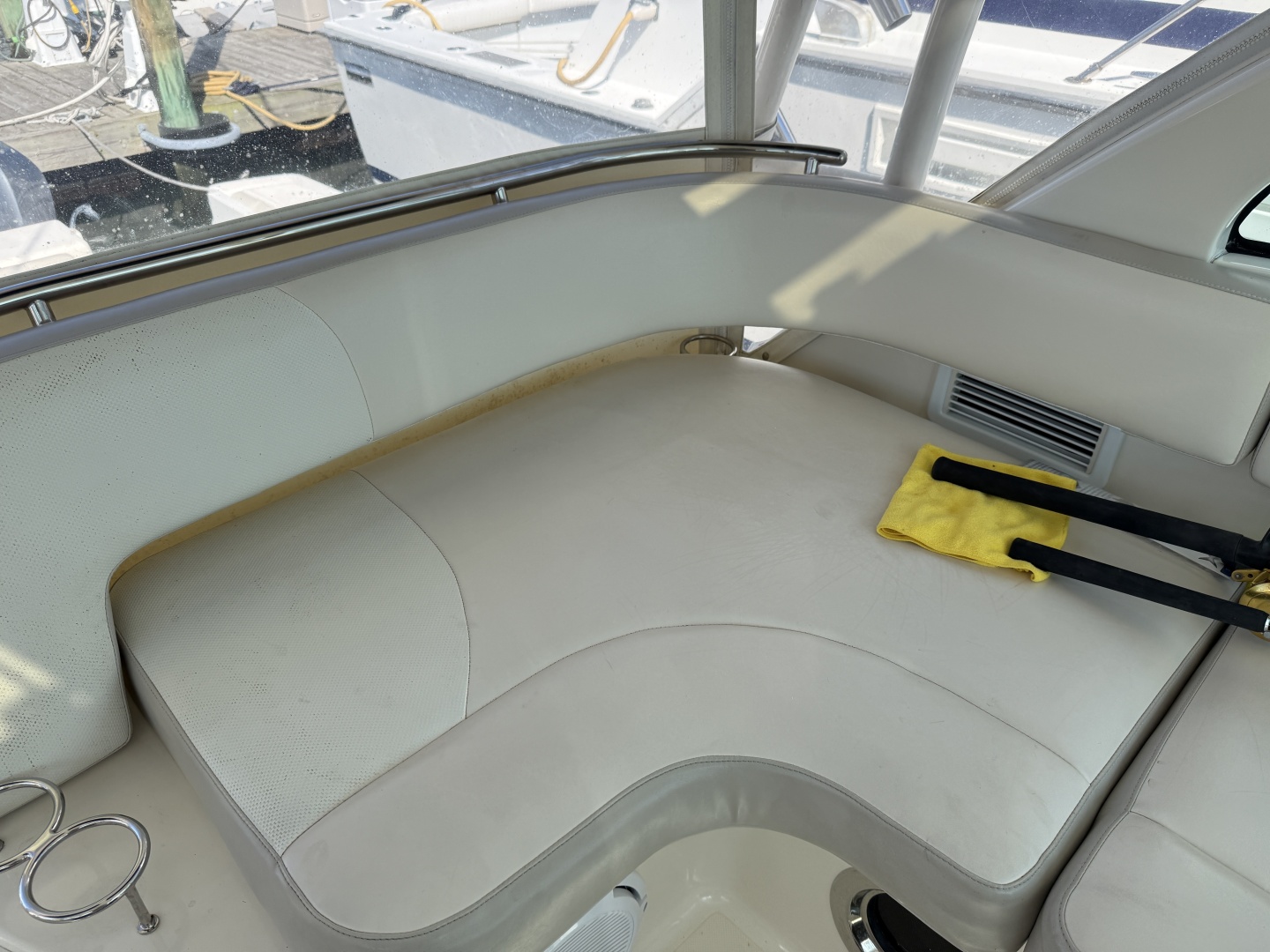2014 Pursuit 345 Offshore