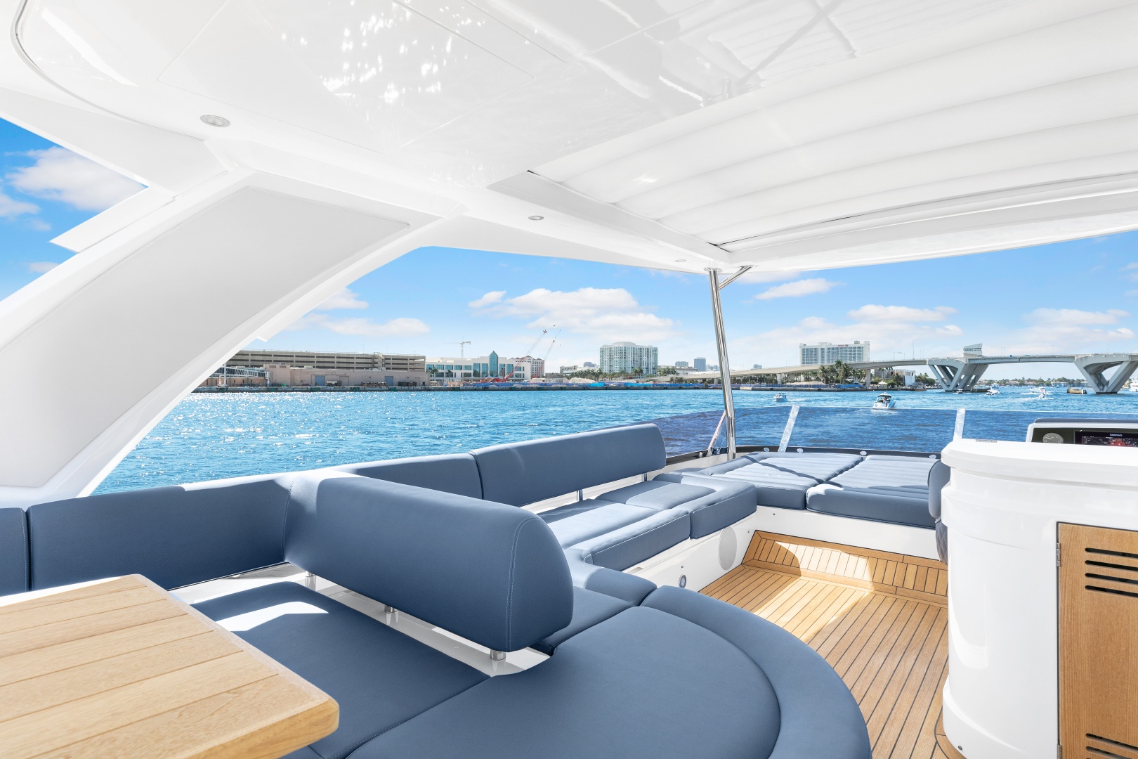 2020 Sunseeker 66 Manhattan