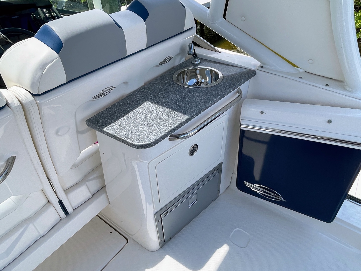 2023 Chaparral 280 OSX