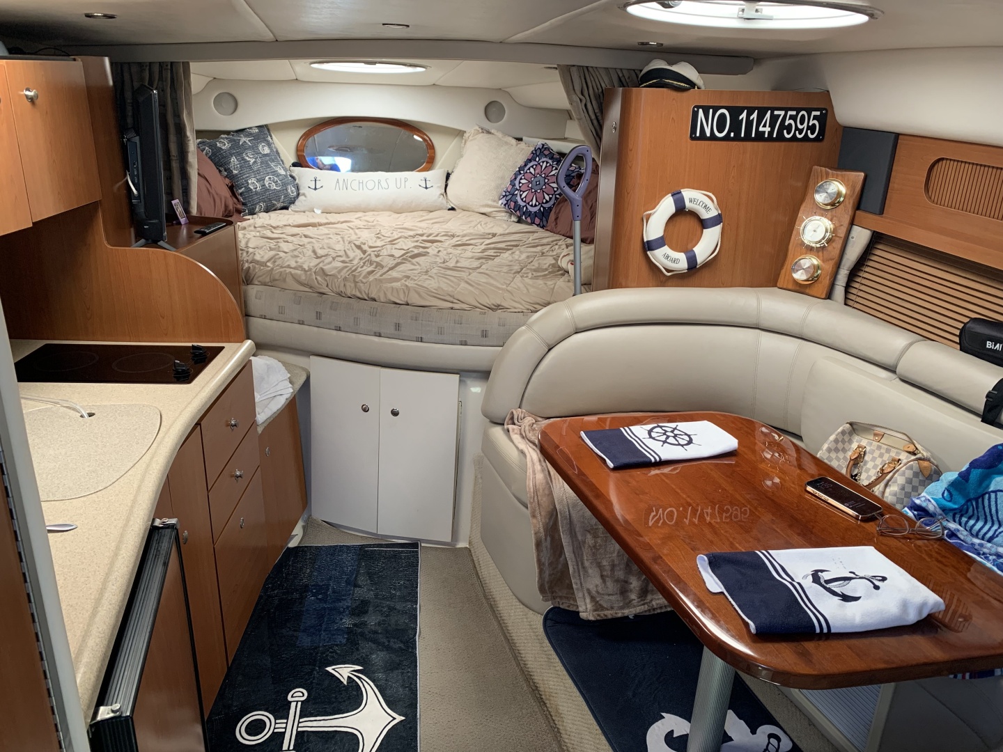 GEORGIE GIRL 32ft Four Winns Yacht For Sale