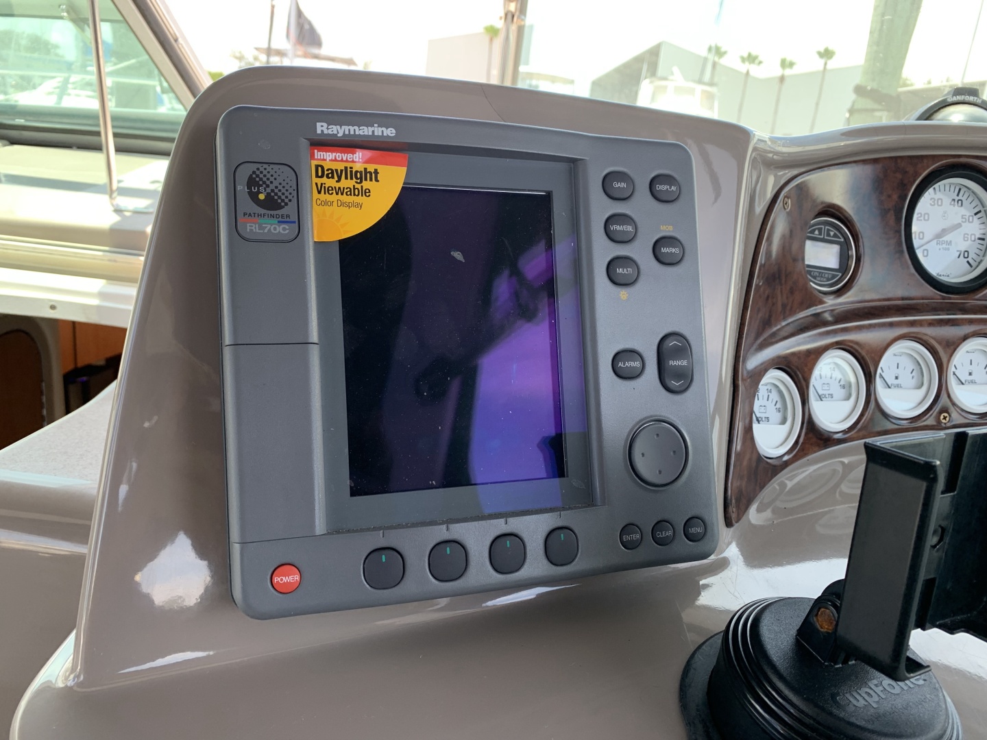 GEORGIE GIRL 32ft Four Winns Yacht For Sale