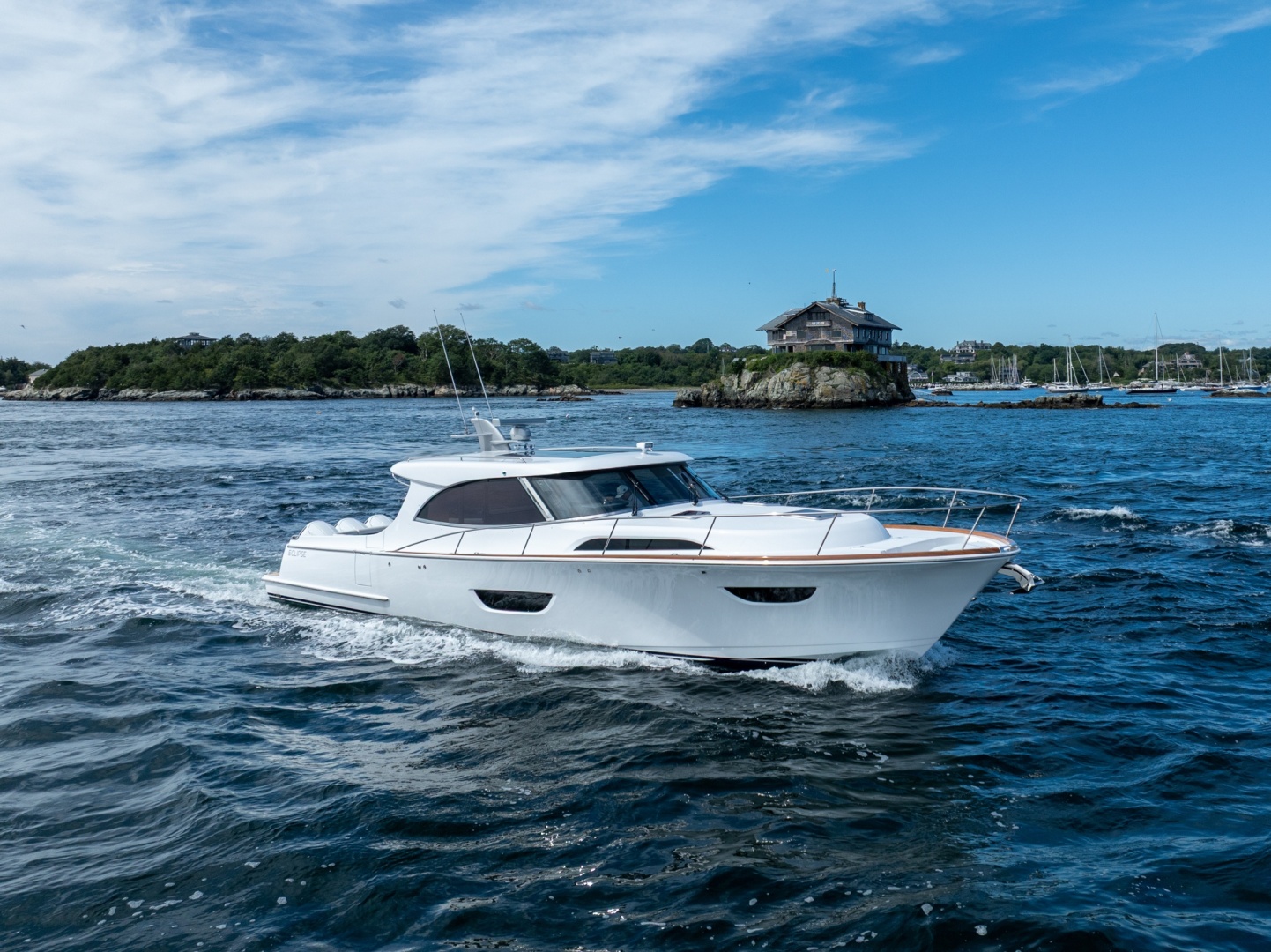 Matterhorn White 50ft ECLIPSE Yacht For Sale