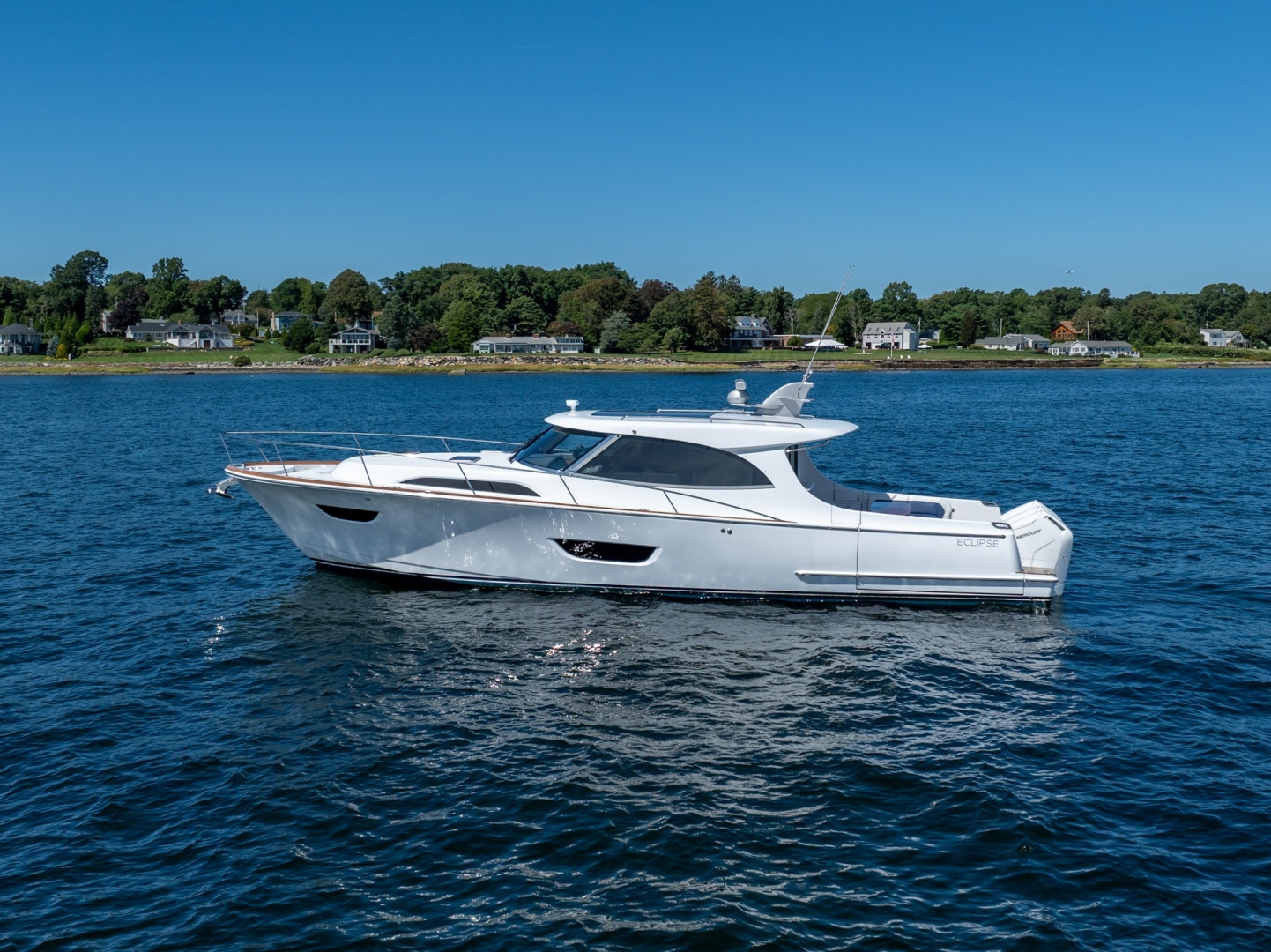 Matterhorn White 50ft ECLIPSE Yacht For Sale