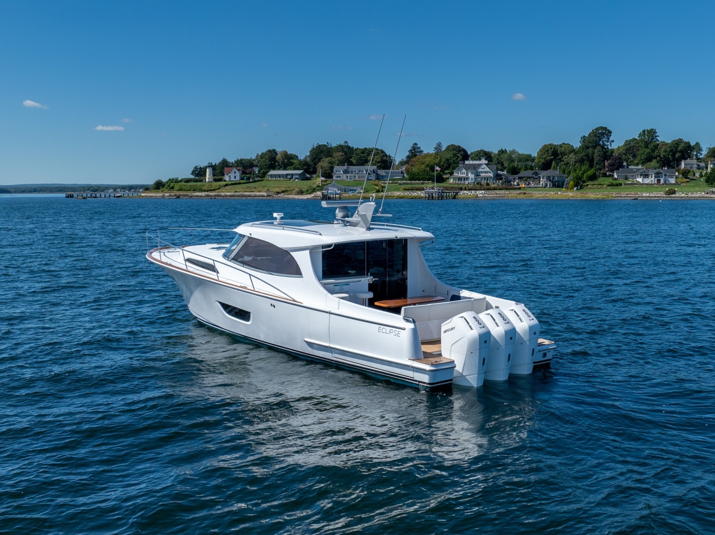 Matterhorn White 50ft ECLIPSE Yacht For Sale