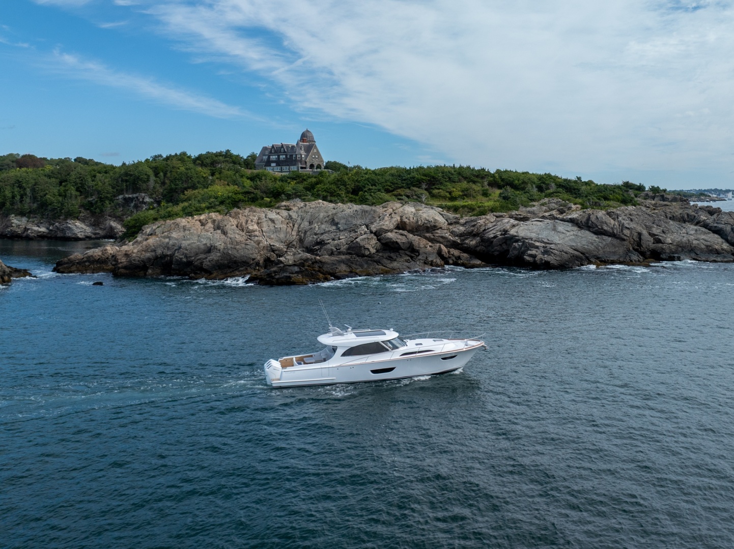 Matterhorn White 50ft ECLIPSE Yacht For Sale