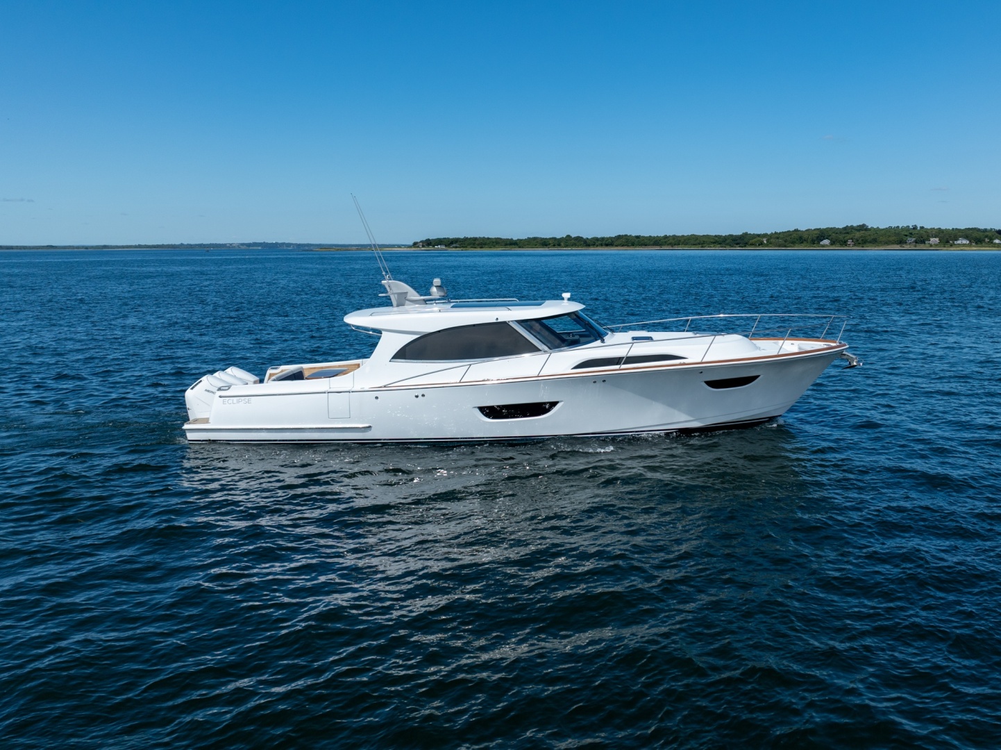 Matterhorn White 50ft ECLIPSE Yacht For Sale